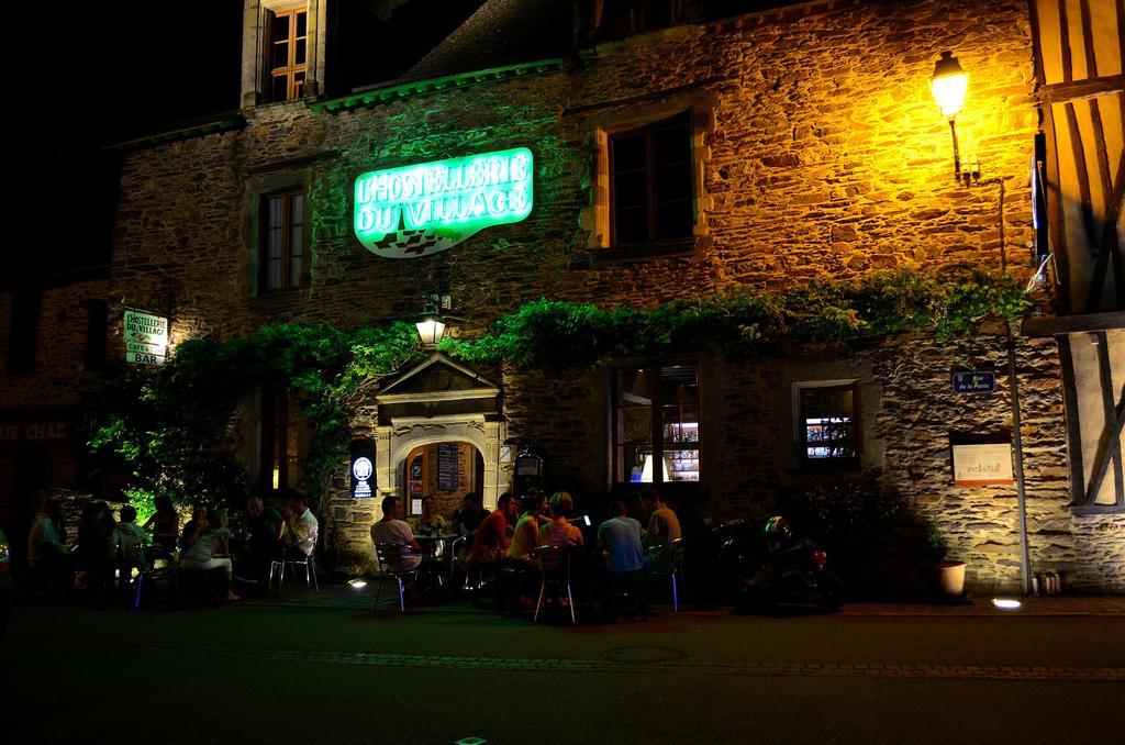 Le Cafe Du Village - Bar A Cocktails & A Ambiance Lohéac Exterior foto